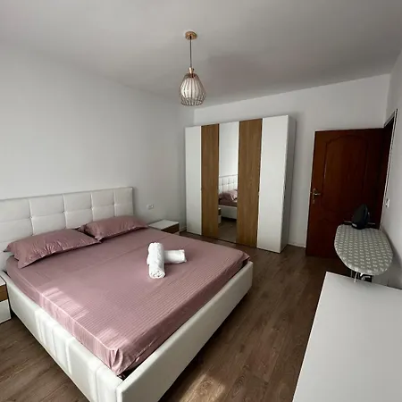 Apartman Elegant Near The Center And Stadium *
