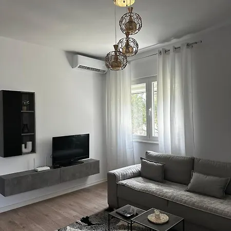 Elegant Near The Center And Stadium Appartement