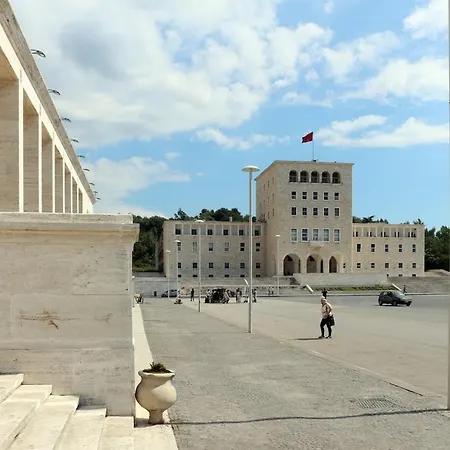 Apartman Elegant Near The Center And Stadium